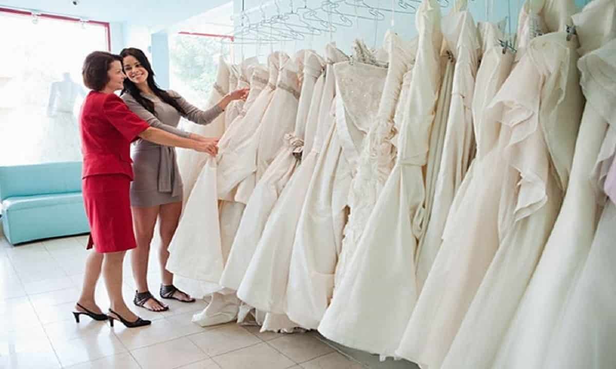 How do you ship a wedding dress